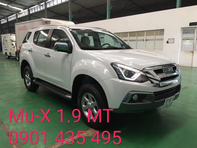 Bán Isuzu Mu-X 2019 máy dầu 1.9, số sàn, KM dầu thơm, bao tay lái, áo trùm xe