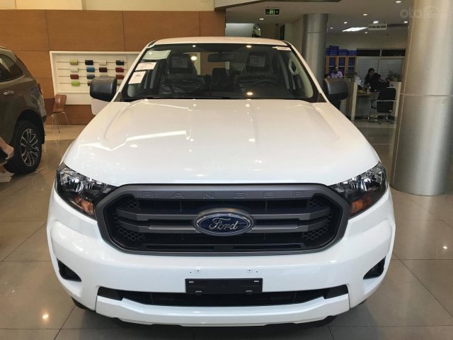 Cần bán xe Ford Ranger XLS MT 4x2 năm 2019, nhập khẩu - giá cực tốt