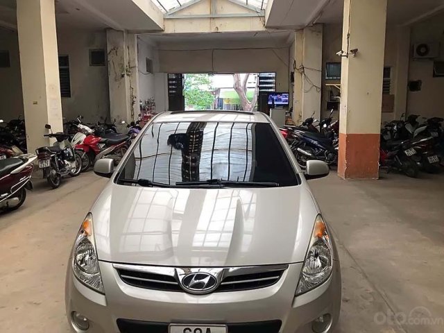 Cần bán Hyundai i20 đời 2011, nhập khẩu ít sử dụng giá cạnh tranh0