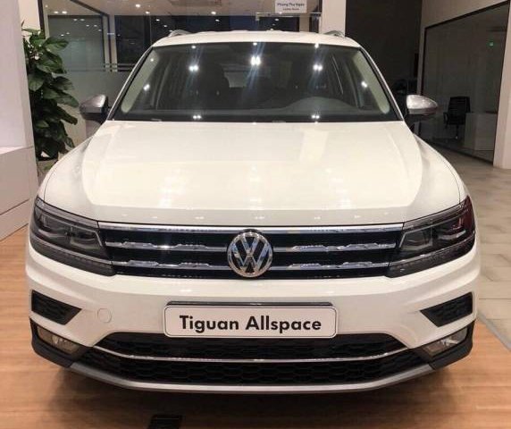 Cần bán xe Volkswagen Tiguan Allspace đời 2018, màu trắng, nhập khẩu nguyên chiếc0