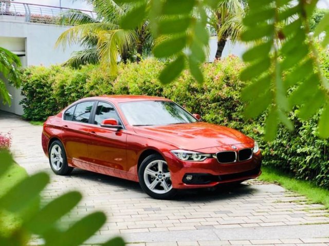 Bán BMW 320i đời 2019, màu đỏ, nhập khẩu nguyên chiếc0