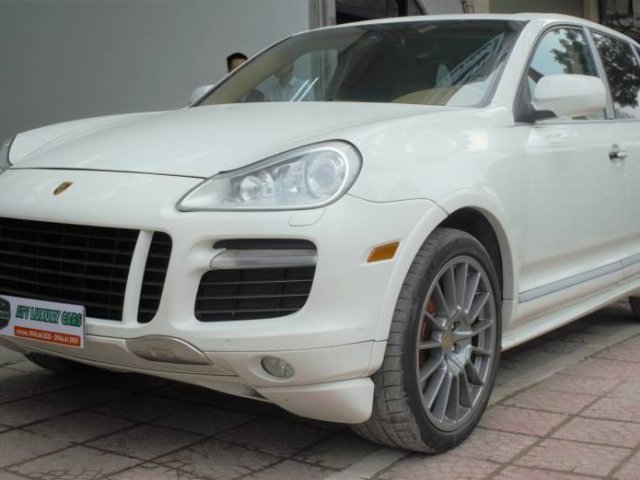 Bán Porsche Cayenne GTS sản xuất 2008, màu trắng, xe nhập0