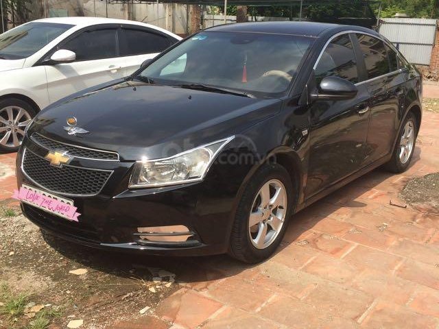 Cần bán lại xe Chevrolet Cruze sản xuất 2011, màu đen nhập khẩu nguyên chiếc giá chỉ 275 triệu đồng - liên hệ: 09646356860