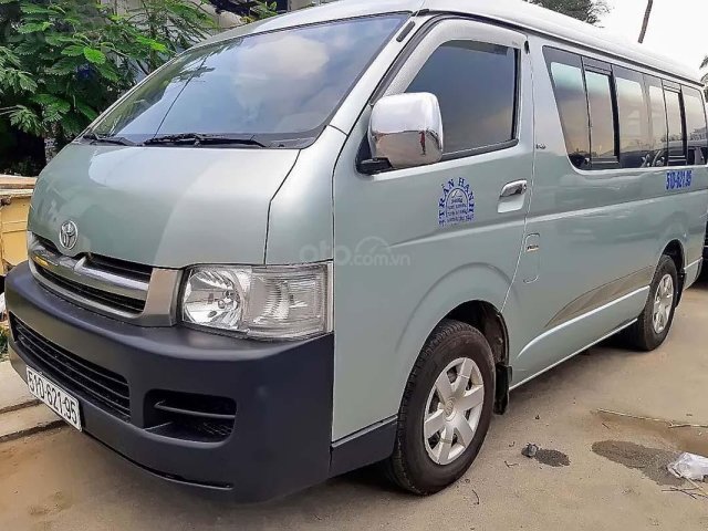 Cần bán xe cũ Toyota Hiace Van 2.5 2005, màu xanh lam0