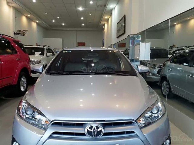 Cần bán xe Toyota Yaris 1.5G năm sản xuất 2015, màu bạc, nhập khẩu nguyên chiếc