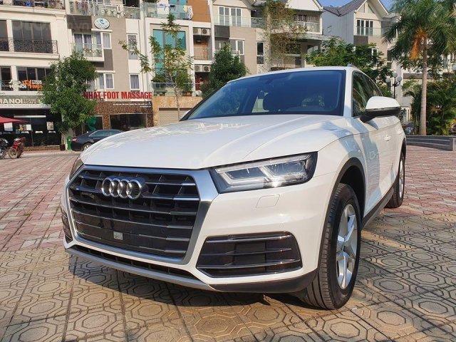 Cần bán xe Audi Q5 2.0 Quattro đời 2018, màu trắng, nhập khẩu