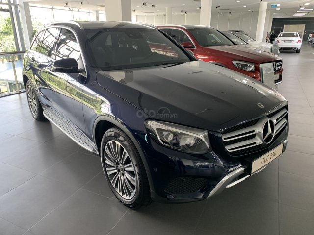 Bán Mercedes GLC 250 4Matic ưu đãi toàn quốc, giá sốc