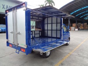 Cần bán xe tải Kenbo 900kg thùng kín cánh dơi, đời 2019, màu xanh lam, giá cạnh tranh