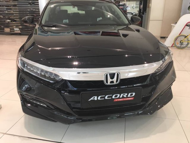 Bán gấp với giá thấp chiếc Honda Accord 1.5 Turbo sản xuất năm 20190