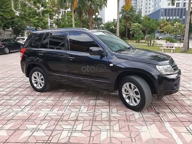 Bán Suzuki Grand vitara 2.0 AT đời 2017, màu đen, nhập khẩu 0