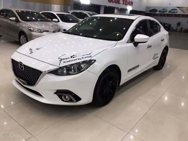 Bán Mazda 3 1.5 AT năm sản xuất 2016, màu trắng số tự động 