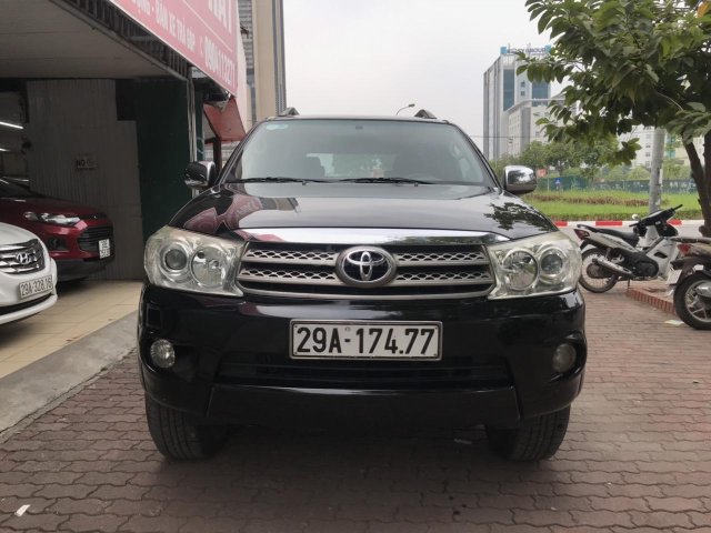 Bán xe Toyota Fortuner 2.5G sản xuất năm 2011, màu đen