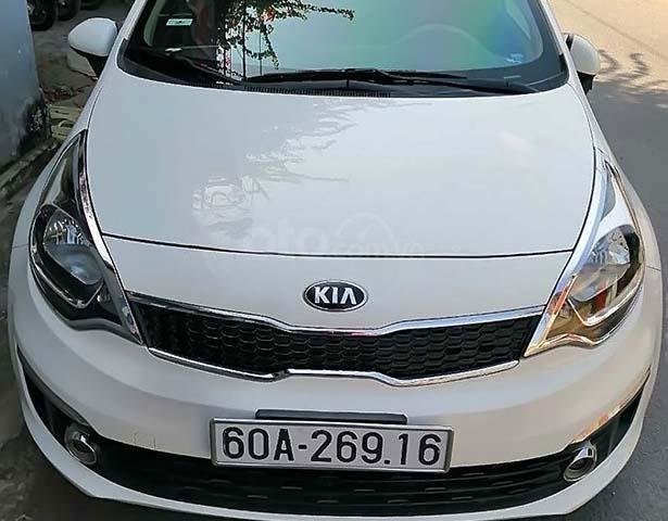 Bán Kia Rio MT sản xuất 2015, màu trắng, nhập khẩu nguyên chiếc số sàn, giá 375tr