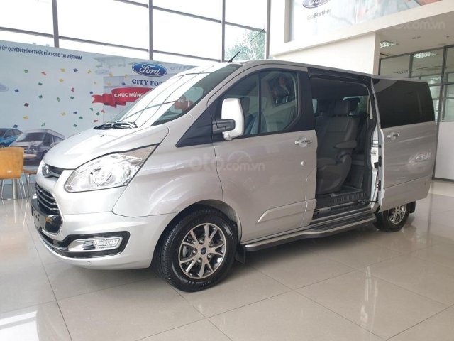 Ford Tourneo - nhân dịp cuối năm ưu đãi hơn 50 triệu - hotline: 09099676000