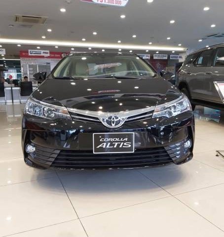 Bán Toyota Corolla Altis 1.8G năm sản xuất 2019, màu đen, giao xe nhanh 