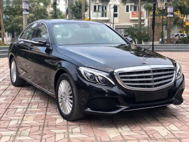 Bán Mercedes C250 Exclusive đời 2015, màu đen0