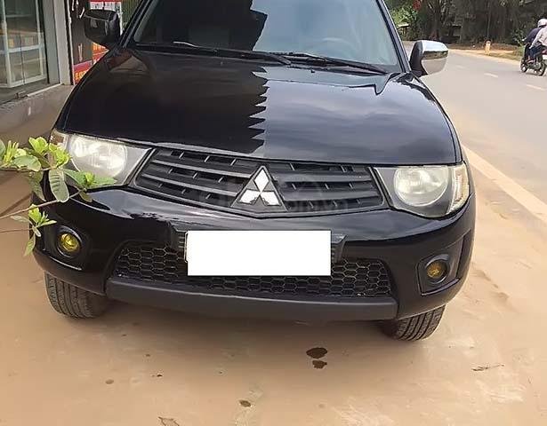 Bán Mitsubishi Triton GLT năm 2010, màu đen, nhập khẩu nguyên chiếc, giá 200tr0