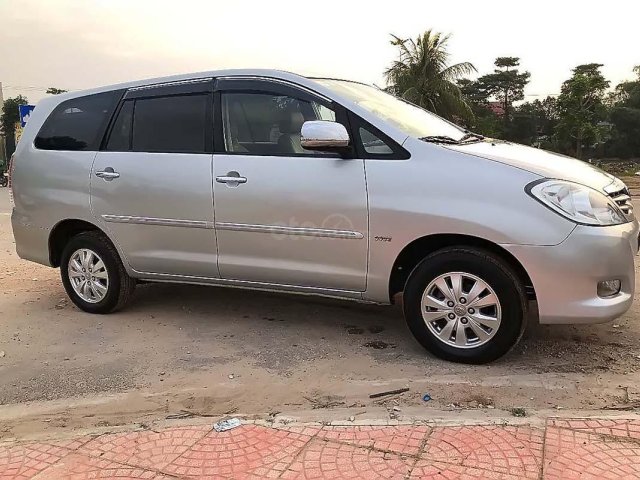 Bán ô tô Toyota Innova G đời 2010, màu bạc, 375 triệu0