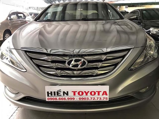 Bán xe Hyundai Sonata 2.0 AT sản xuất năm 2010, nhập khẩu