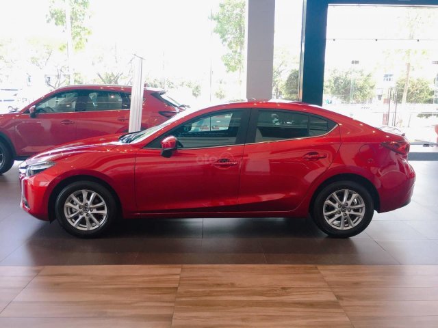 Ưu đãi tặng quà hấp dẫn khi mua xe Mazda 3 1.5 Sedan đời 2019 - Có sẵn xe, giao ngay0