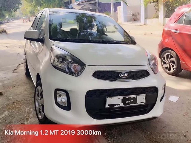 Bán Kia Morning 1.25 EXMT đời 2019, màu trắng, xe mới chạy 3000km