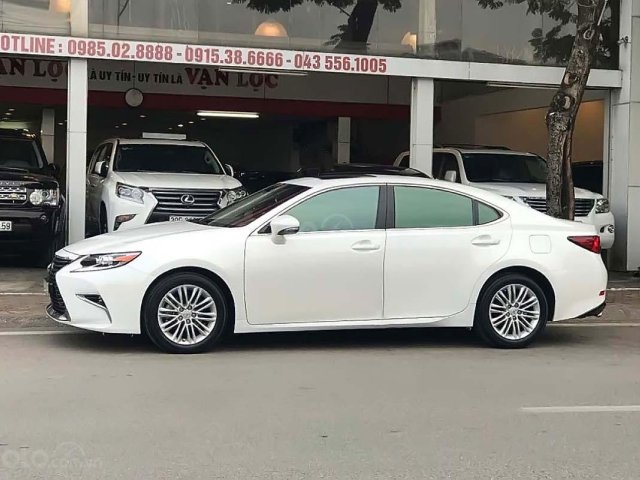 Bán Lexus ES sản xuất 2017, màu trắng, nhập khẩu nguyên chiếc chính hãng