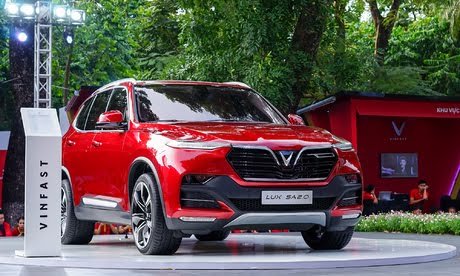 Ưu đãi khủng cuối năm khi mua xe VinFast LUX SA2.0 D Premium Full Option 2019, màu đỏ0