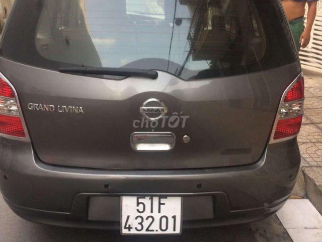 Bán Nissan Livina đời 2010, màu xám, nhập khẩu  