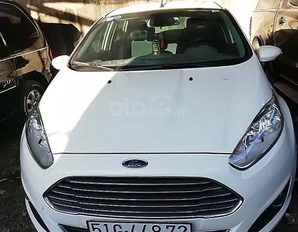 Bán ô tô Ford Fiesta 1.5 AT 2017, màu trắng, giá chỉ 420 triệu0