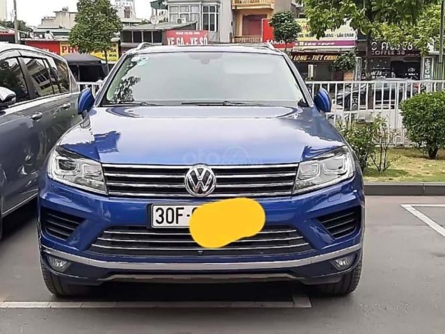 Cần bán gấp Volkswagen Touareg 3.6 AT 2016, màu xanh lam, xe nhập0