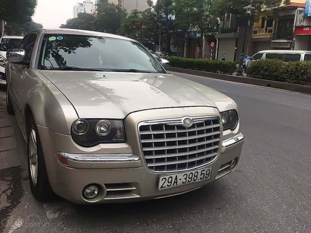 Bán Chrysler 300C 2008, màu bạc, nhập khẩu chính hãng