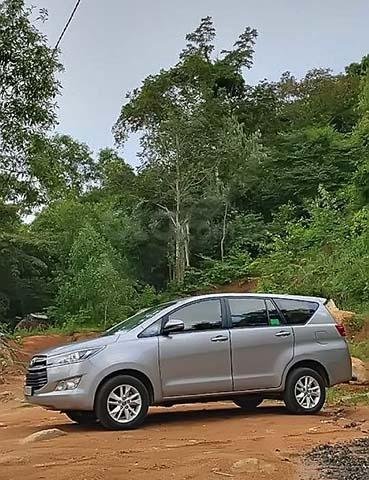 Bán Toyota Innova năm 2019, màu bạc, giá tốt0