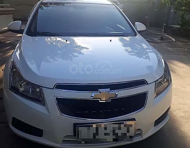 Cần bán gấp Chevrolet Cruze LS 1.6 MT đời 2013, màu trắng 