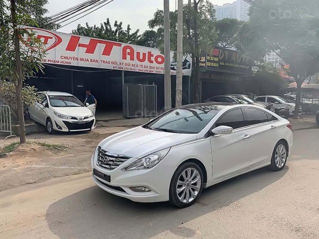 Cần bán Hyundai Sonata Y20 sản xuất năm 2010, màu trắng, nhập khẩu0