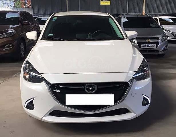 Bán Mazda 2 2016, màu trắng số tự động, 458tr0