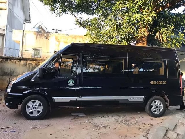 Bán Ford Transit Limousine đời 2017, màu đen xe gia đình, 720 triệu0