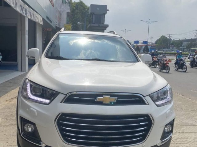 Cần bán Chevrolet Captiva 2.4LTZ đời 2017, màu trắng0