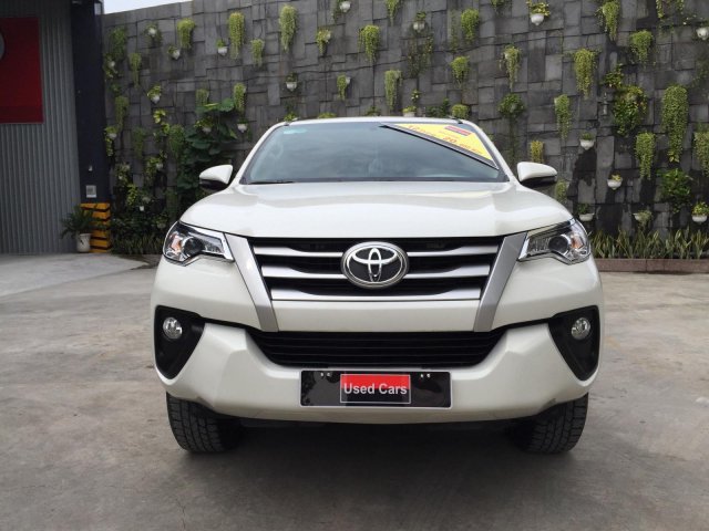 Cần bán Toyota Fortuner Bán Fortuner máy dầu số sàn 2018 màu hiếm nhập khẩu