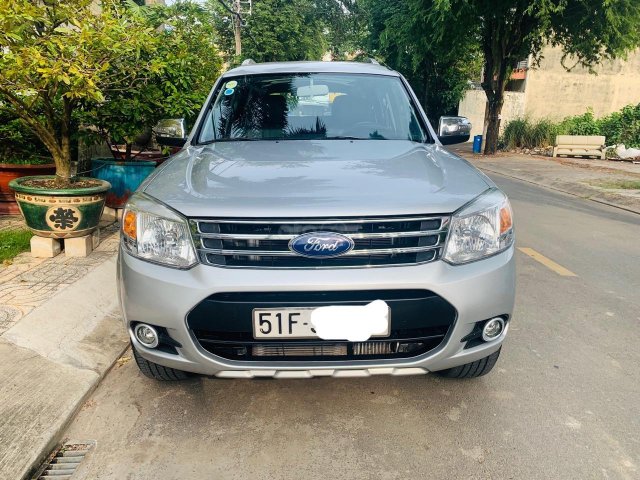 Ford Everest 2.5 AT 8/2015 chạy đúng 66,700km0