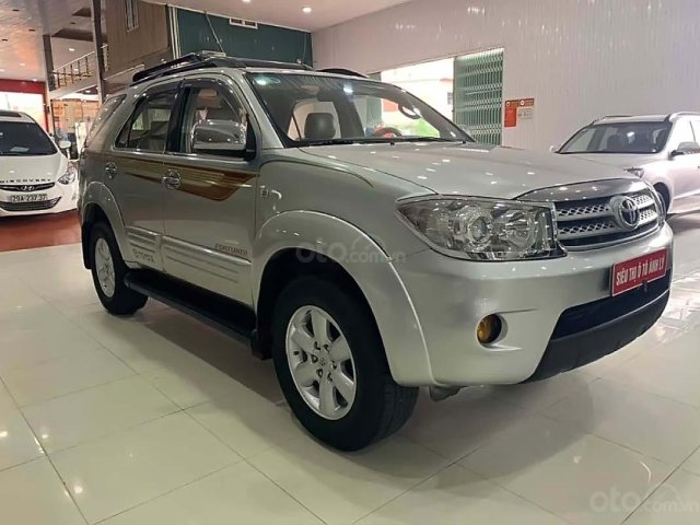 Cần bán gấp Toyota Fortuner 2.5G năm sản xuất 2009, màu bạc  0