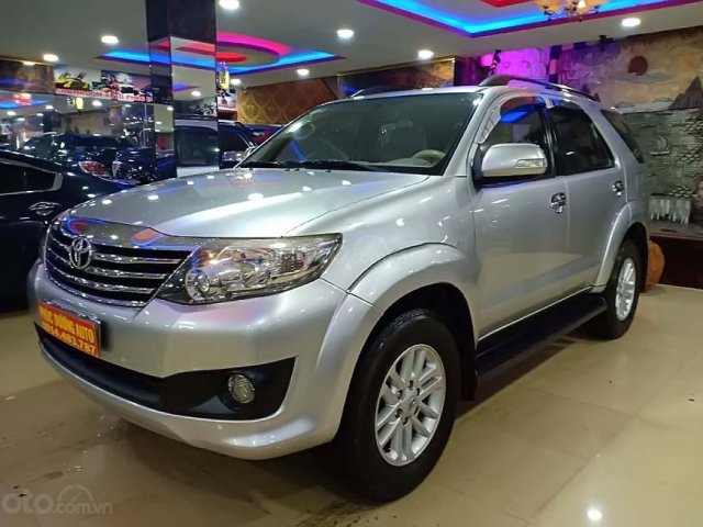 Bán Toyota Fortuner G năm 2012, màu bạc, xe gia đình, 670 triệu0