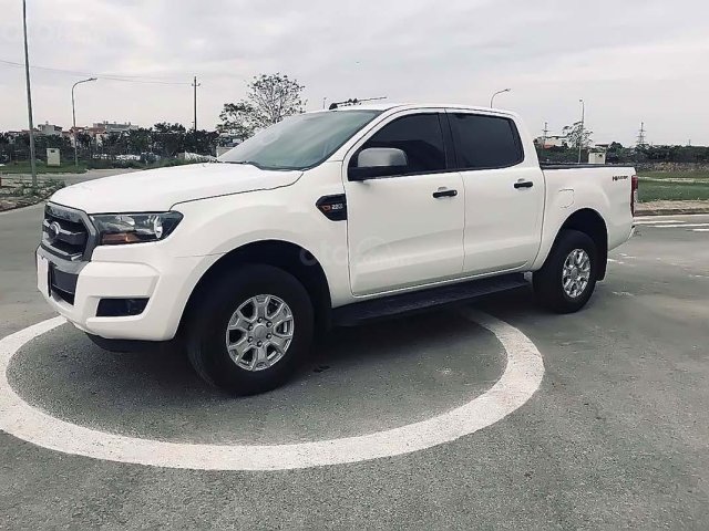 Cần bán xe Ford Ranger sản xuất 2016, màu trắng, nhập khẩu0