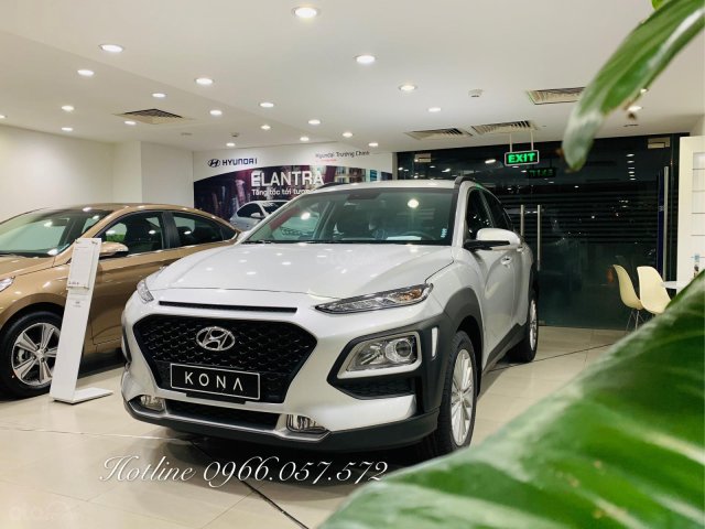 Ưu đãi lớn cuối năm chiếc xe Hyundai Kona  2.0 bản tiêu chuẩn sản xuất năm 2019, giá cạnh tranh