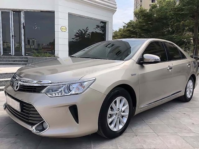 Bán xe Toyota Camry 2.0E đời 2016, giá 790tr0