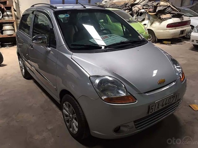 Bán Chevrolet Spark LT 0.8 MT đời 2009, màu bạc, 130 triệu