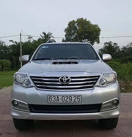 Cần bán lại xe Toyota Fortuner 2.5G năm sản xuất 2014, màu bạc 0