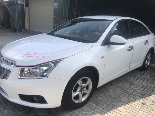 Bán xe Chevrolet Cruze sản xuất 2011, màu trắng mới 95% giá tốt 285 triệu đồng0