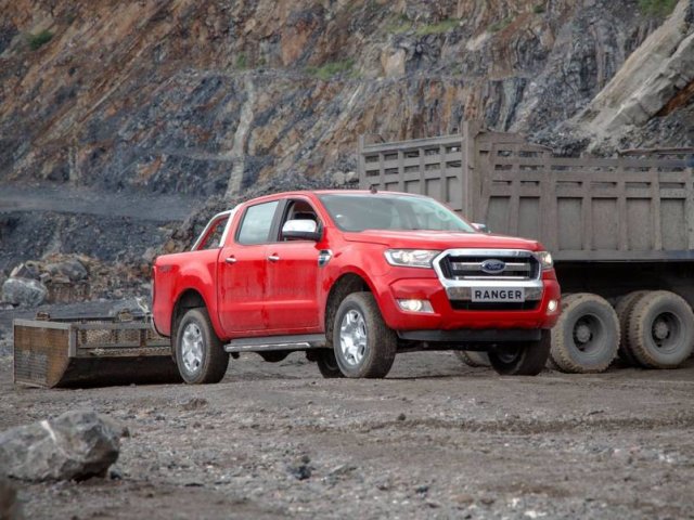 Cần bán Ford Ranger XL MT năm 2019, màu đỏ, nhập khẩu nguyên chiếc