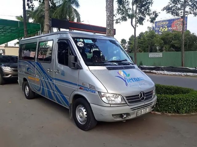 Cần bán Mercedes 311 CDI 2.2L 2005, màu bạc, giá tốt