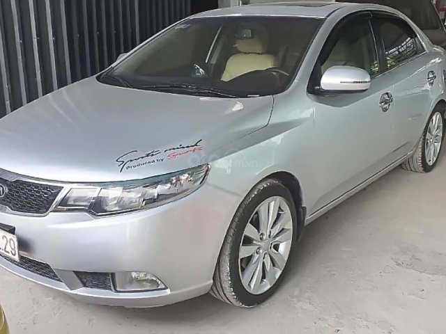 Cần bán Kia Forte AT 2012, màu bạc số tự động